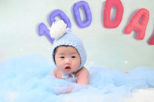 东至6个月宝宝睡觉摇头